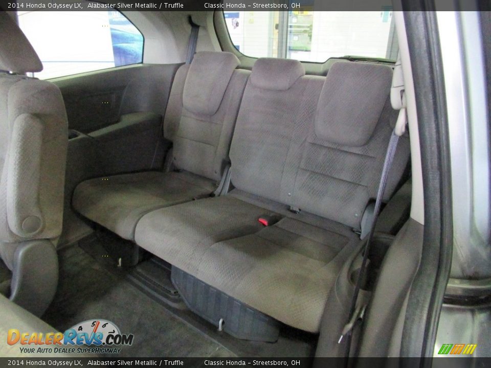 2014 Honda Odyssey LX Alabaster Silver Metallic / Truffle Photo #24