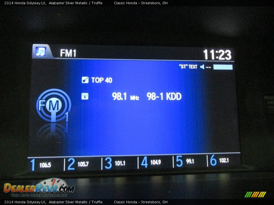 2014 Honda Odyssey LX Alabaster Silver Metallic / Truffle Photo #33