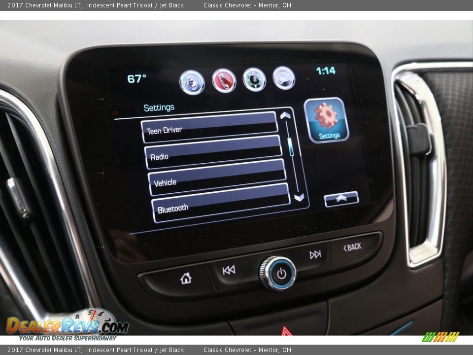 2017 Chevrolet Malibu LT Iridescent Pearl Tricoat / Jet Black Photo #15