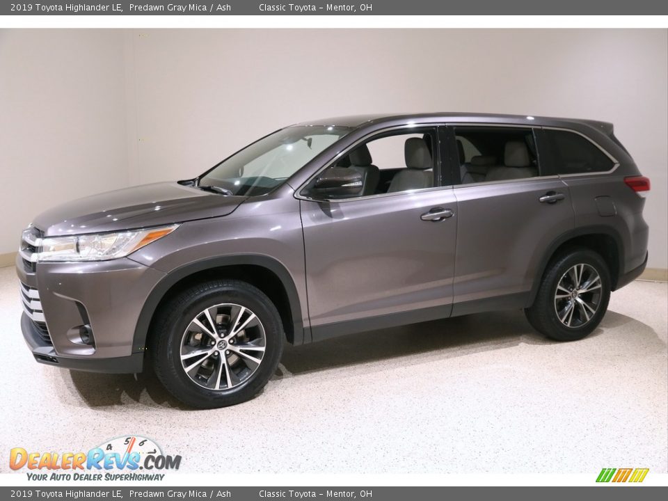 2019 Toyota Highlander LE Predawn Gray Mica / Ash Photo #3