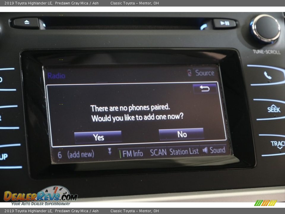 2019 Toyota Highlander LE Predawn Gray Mica / Ash Photo #11