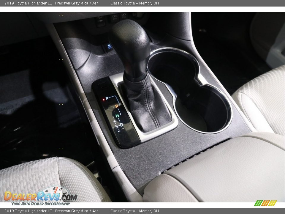 2019 Toyota Highlander LE Predawn Gray Mica / Ash Photo #14