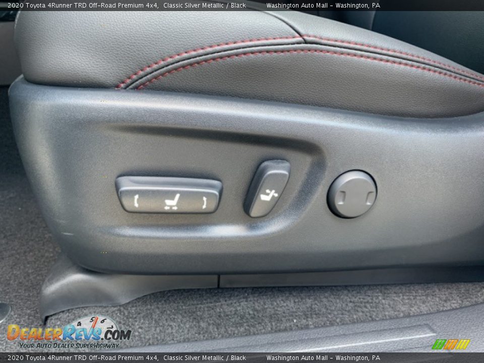 2020 Toyota 4Runner TRD Off-Road Premium 4x4 Classic Silver Metallic / Black Photo #17