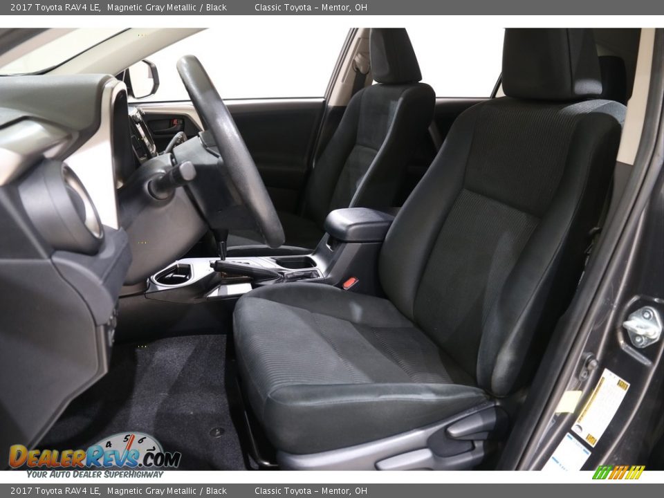 2017 Toyota RAV4 LE Magnetic Gray Metallic / Black Photo #5
