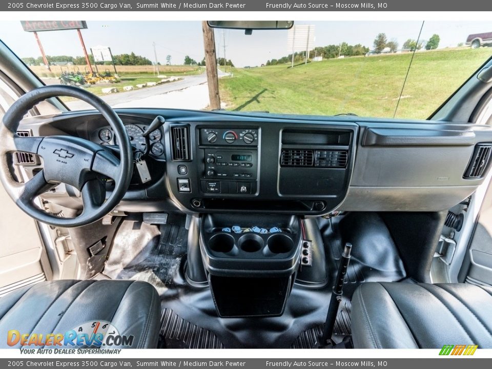 2005 Chevrolet Express 3500 Cargo Van Summit White / Medium Dark Pewter Photo #29