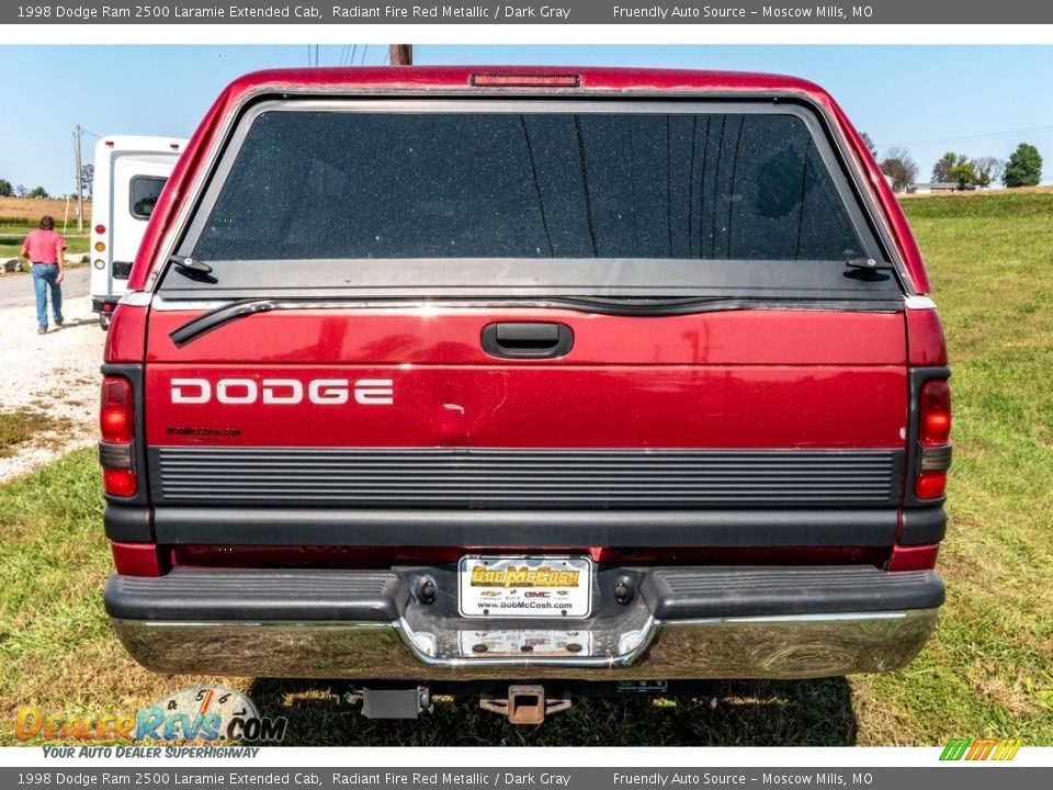 1998 Dodge Ram 2500 Laramie Extended Cab Radiant Fire Red Metallic / Dark Gray Photo #5