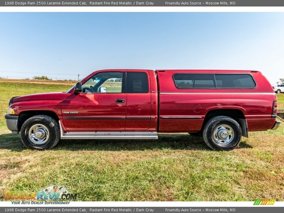 1998 Dodge Ram 2500 Laramie Extended Cab Radiant Fire Red Metallic / Dark Gray Photo #7