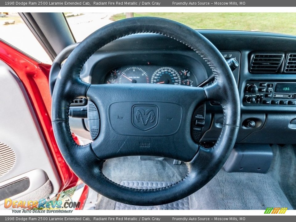 1998 Dodge Ram 2500 Laramie Extended Cab Radiant Fire Red Metallic / Dark Gray Photo #33