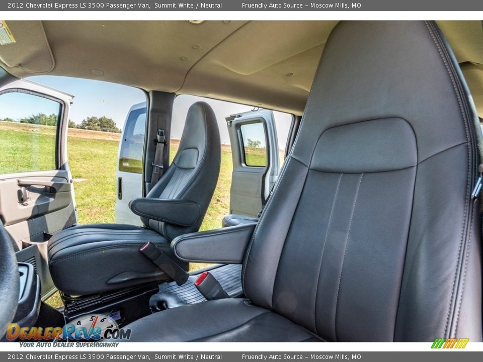 2012 Chevrolet Express LS 3500 Passenger Van Summit White / Neutral Photo #17