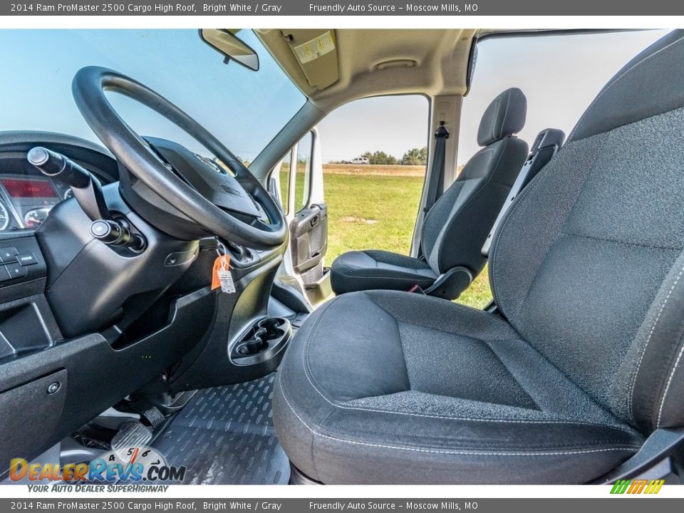 2014 Ram ProMaster 2500 Cargo High Roof Bright White / Gray Photo #17