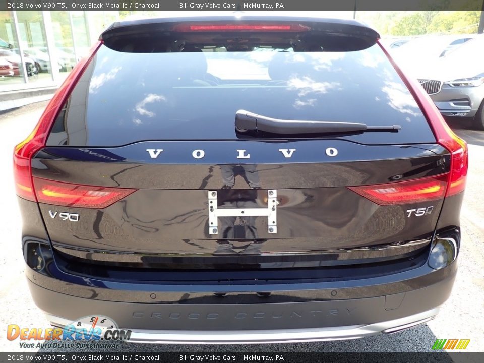 2018 Volvo V90 T5 Onyx Black Metallic / Charcoal Photo #4