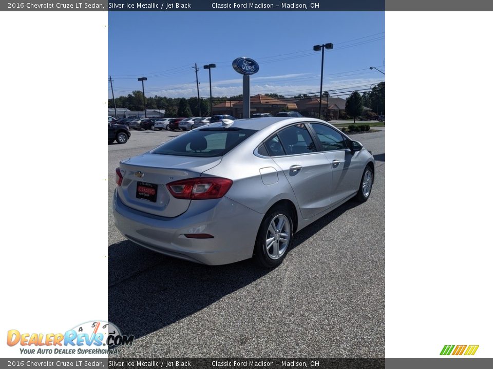 2016 Chevrolet Cruze LT Sedan Silver Ice Metallic / Jet Black Photo #5