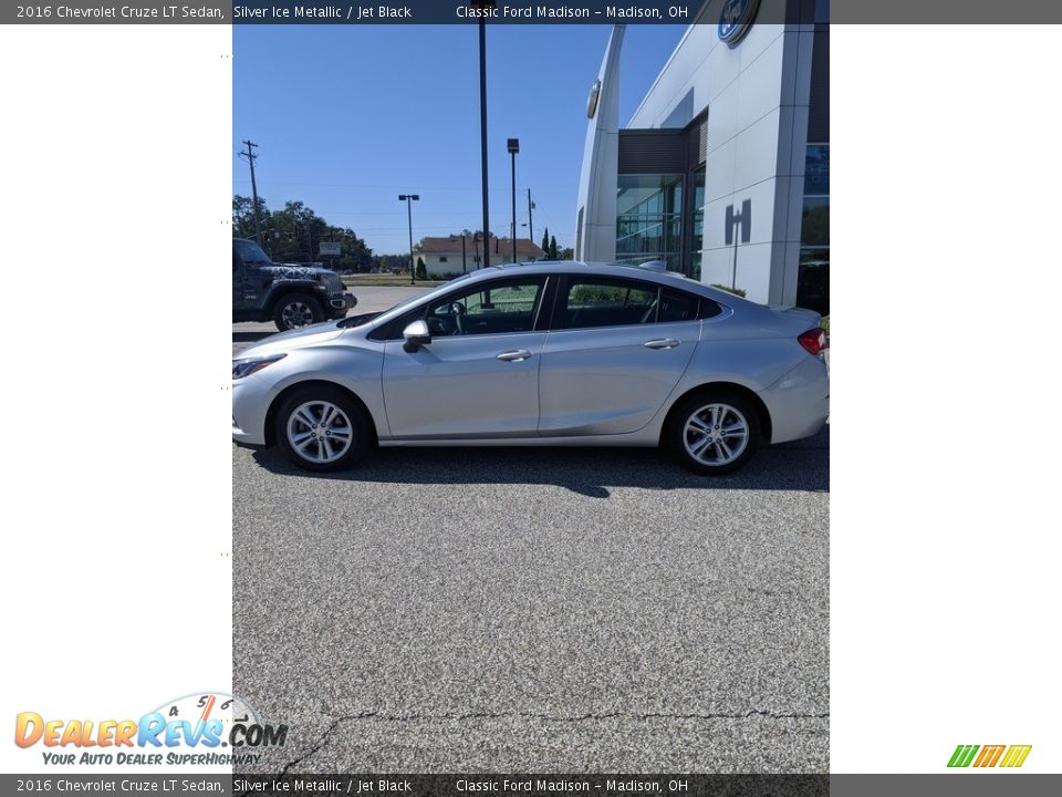 2016 Chevrolet Cruze LT Sedan Silver Ice Metallic / Jet Black Photo #8