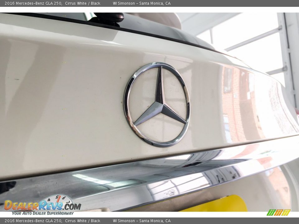 2016 Mercedes-Benz GLA 250 Cirrus White / Black Photo #28