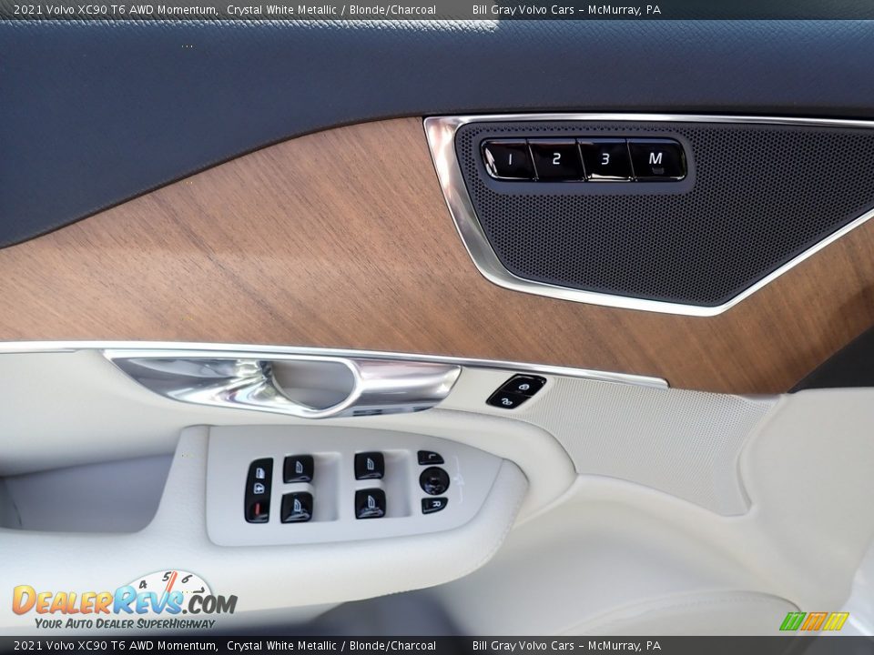 2021 Volvo XC90 T6 AWD Momentum Crystal White Metallic / Blonde/Charcoal Photo #10
