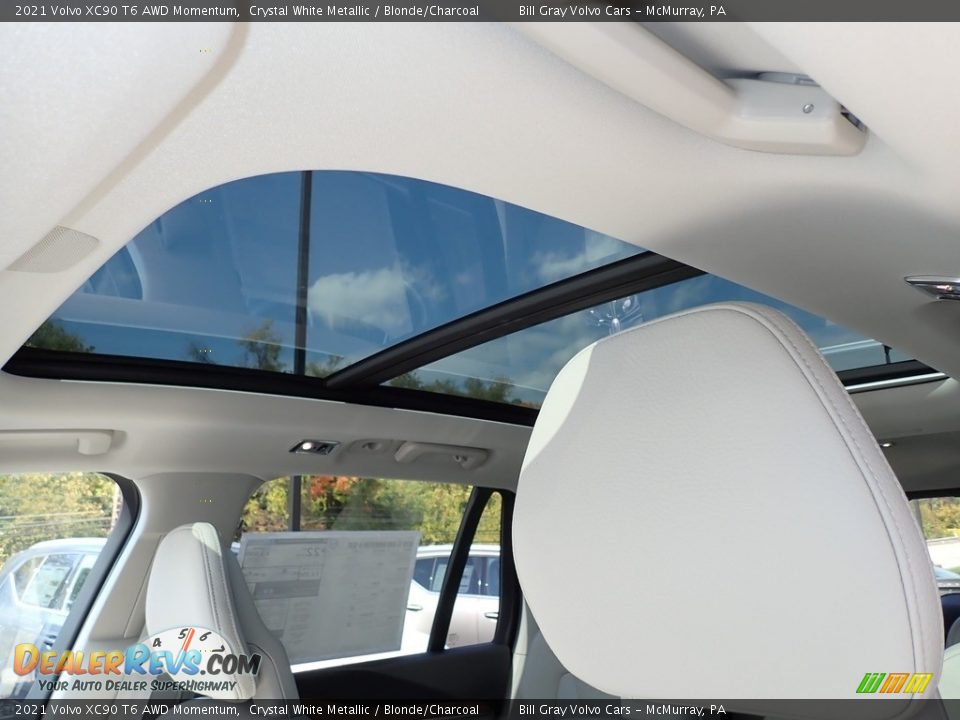 2021 Volvo XC90 T6 AWD Momentum Crystal White Metallic / Blonde/Charcoal Photo #12
