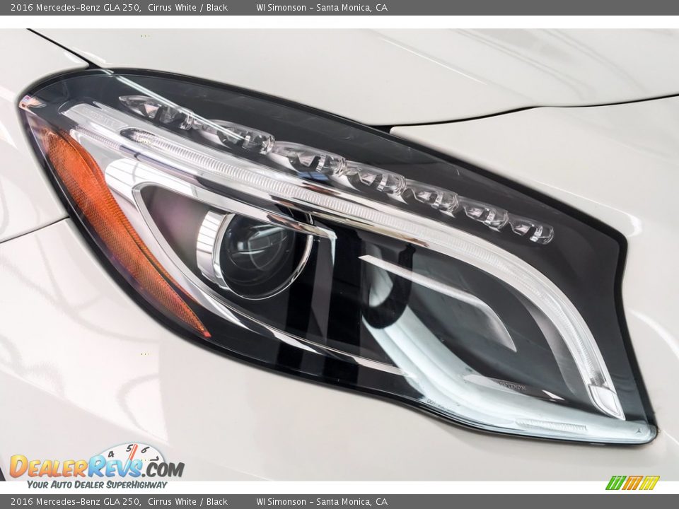 2016 Mercedes-Benz GLA 250 Cirrus White / Black Photo #32