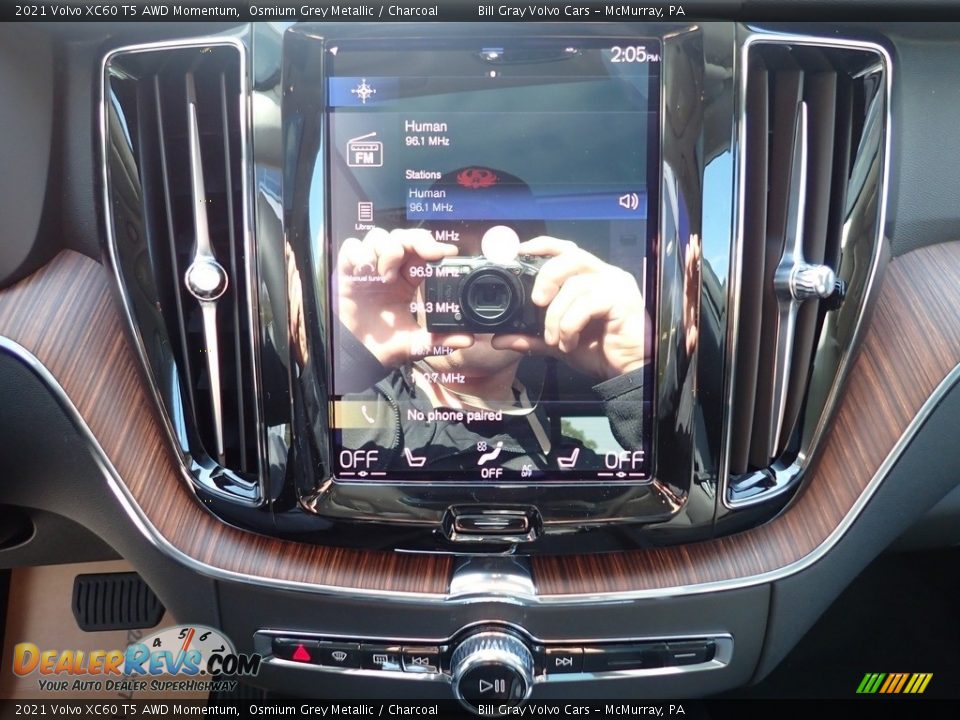 2021 Volvo XC60 T5 AWD Momentum Osmium Grey Metallic / Charcoal Photo #15