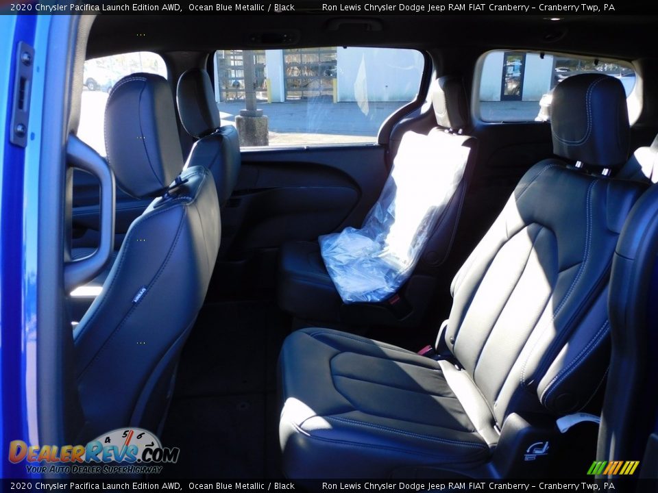 2020 Chrysler Pacifica Launch Edition AWD Ocean Blue Metallic / Black Photo #13