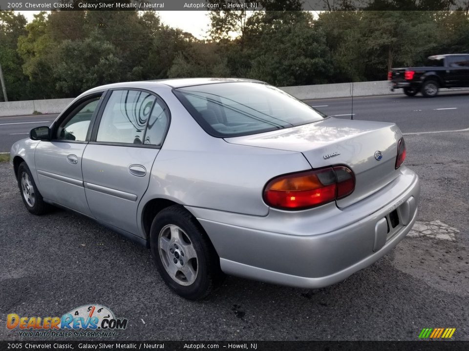 2005 Chevrolet Classic Galaxy Silver Metallic / Neutral Photo #5