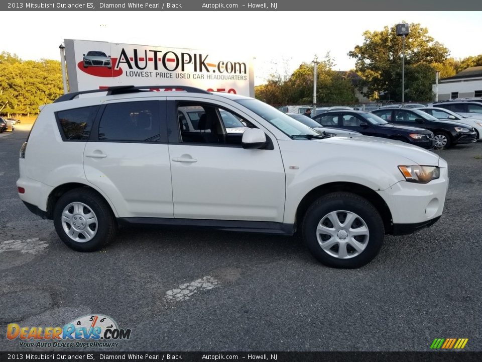 2013 Mitsubishi Outlander ES Diamond White Pearl / Black Photo #2