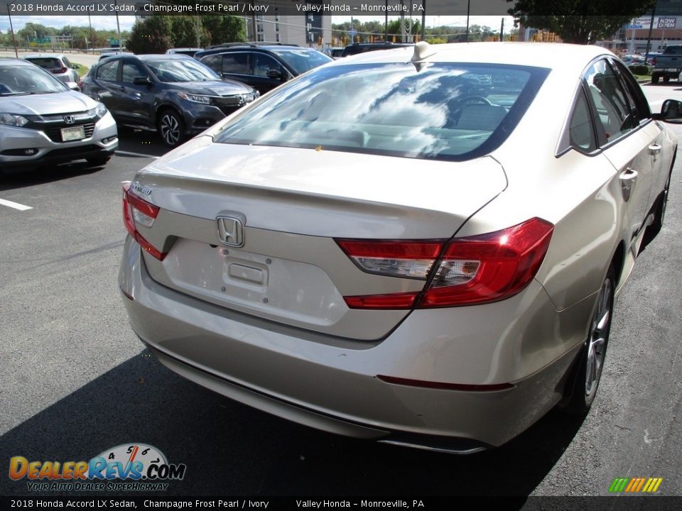 2018 Honda Accord LX Sedan Champagne Frost Pearl / Ivory Photo #4