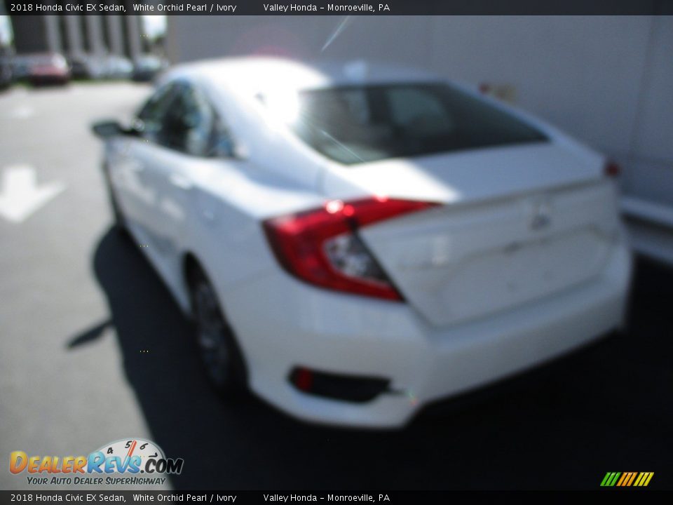 2018 Honda Civic EX Sedan White Orchid Pearl / Ivory Photo #3