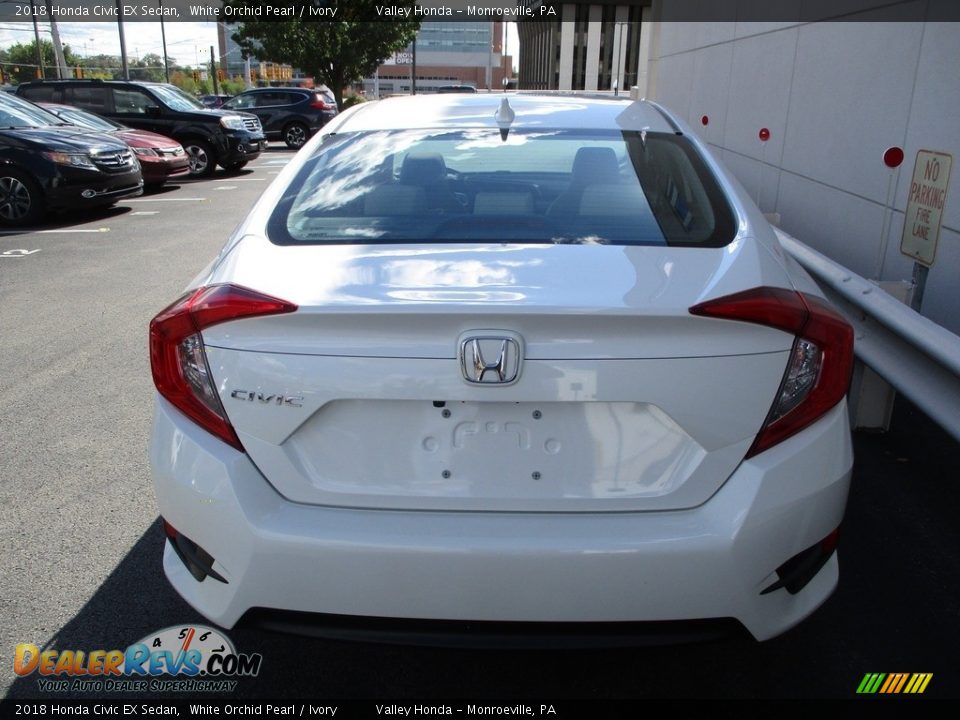 2018 Honda Civic EX Sedan White Orchid Pearl / Ivory Photo #5