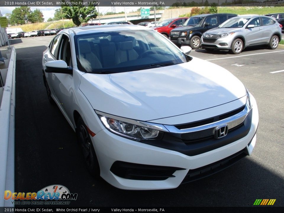 2018 Honda Civic EX Sedan White Orchid Pearl / Ivory Photo #8