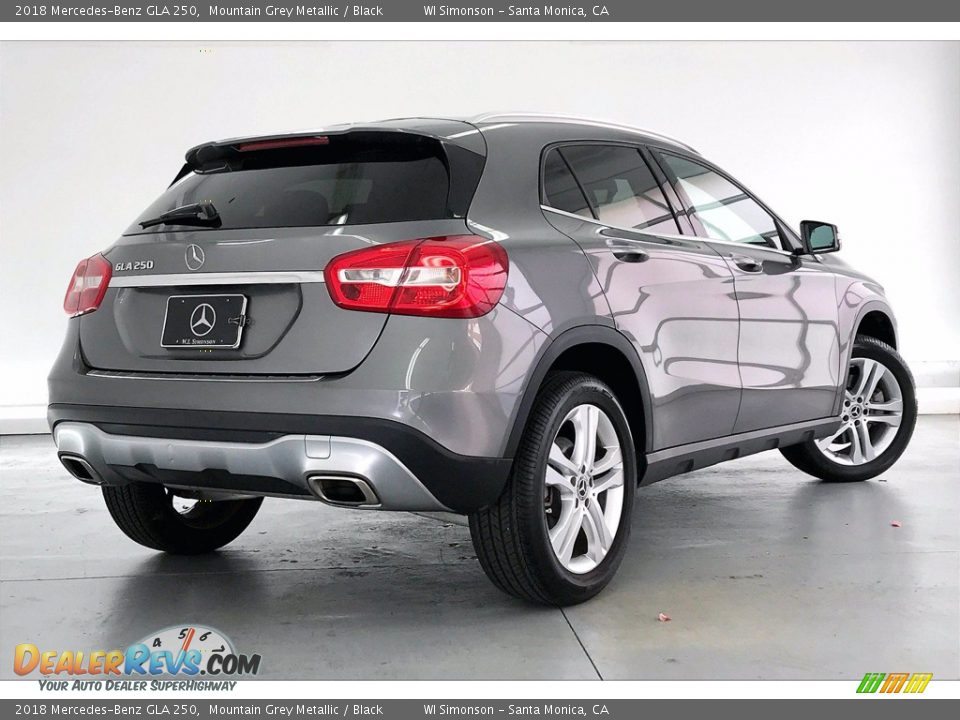 2018 Mercedes-Benz GLA 250 Mountain Grey Metallic / Black Photo #13