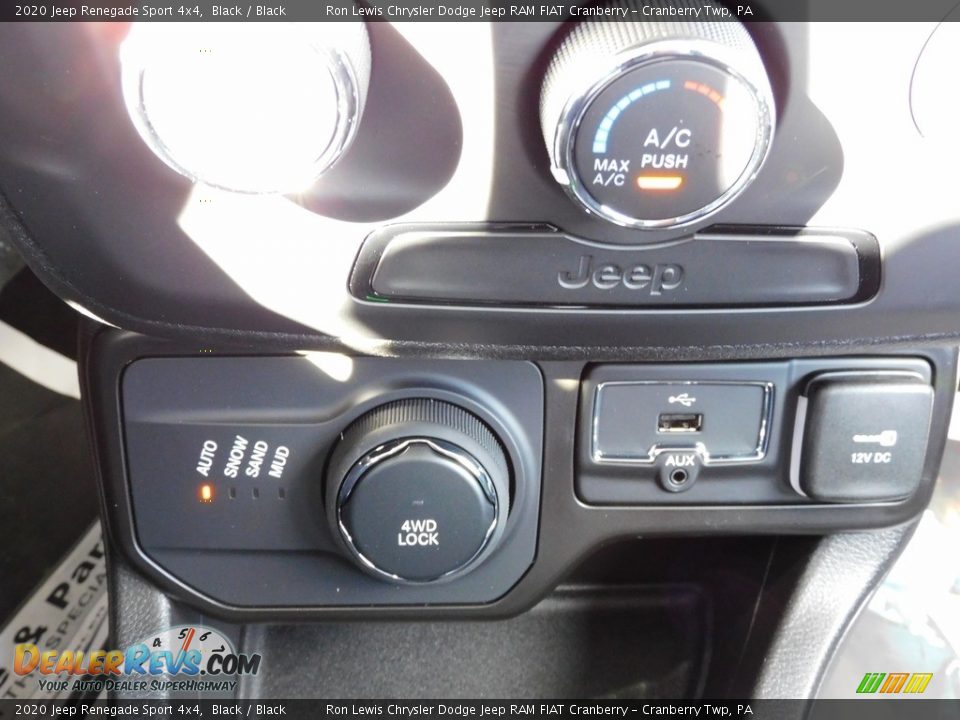 2020 Jeep Renegade Sport 4x4 Black / Black Photo #18
