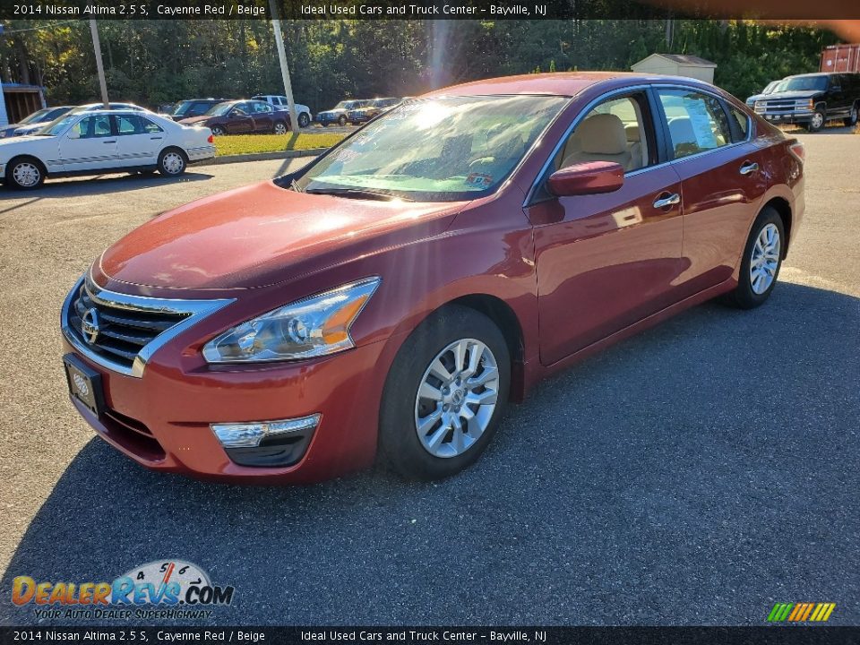 2014 Nissan Altima 2.5 S Cayenne Red / Beige Photo #1