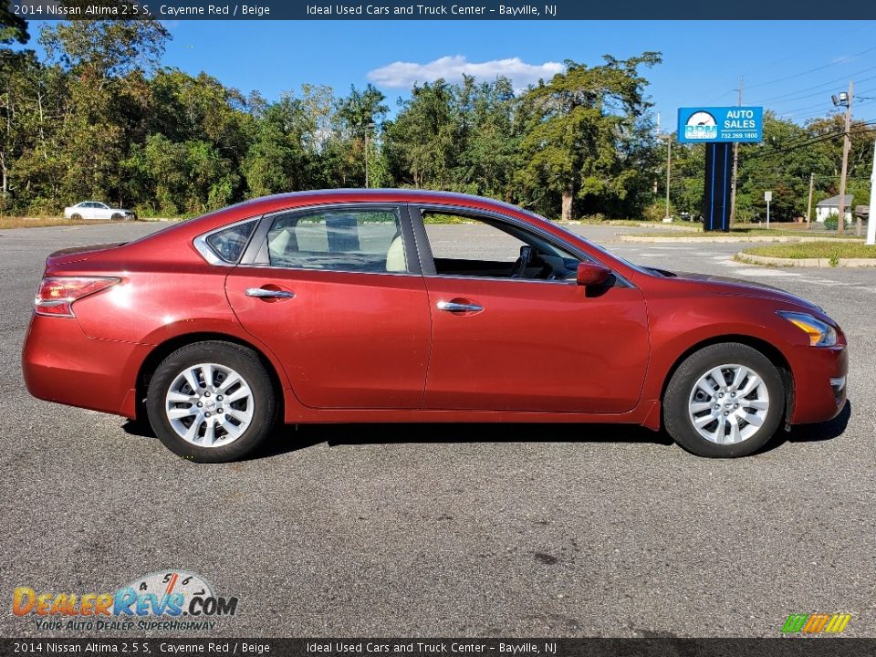 2014 Nissan Altima 2.5 S Cayenne Red / Beige Photo #8