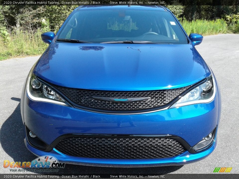 2020 Chrysler Pacifica Hybrid Touring Ocean Blue Metallic / Black Photo #3