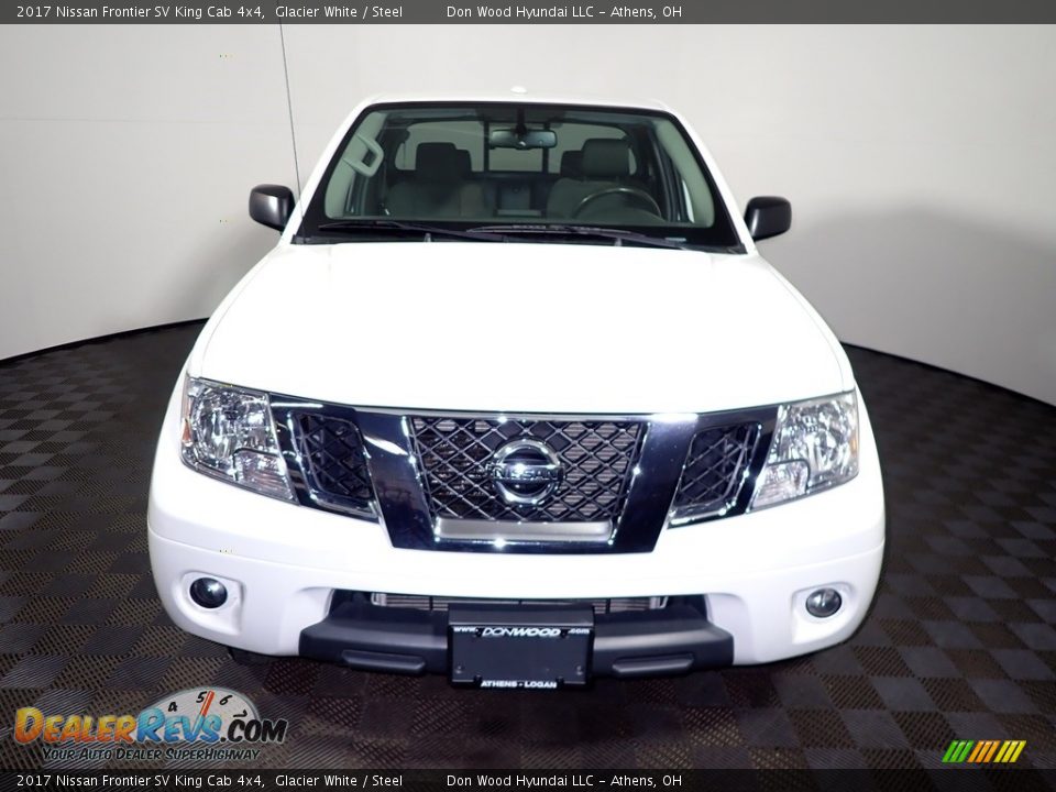 2017 Nissan Frontier SV King Cab 4x4 Glacier White / Steel Photo #3