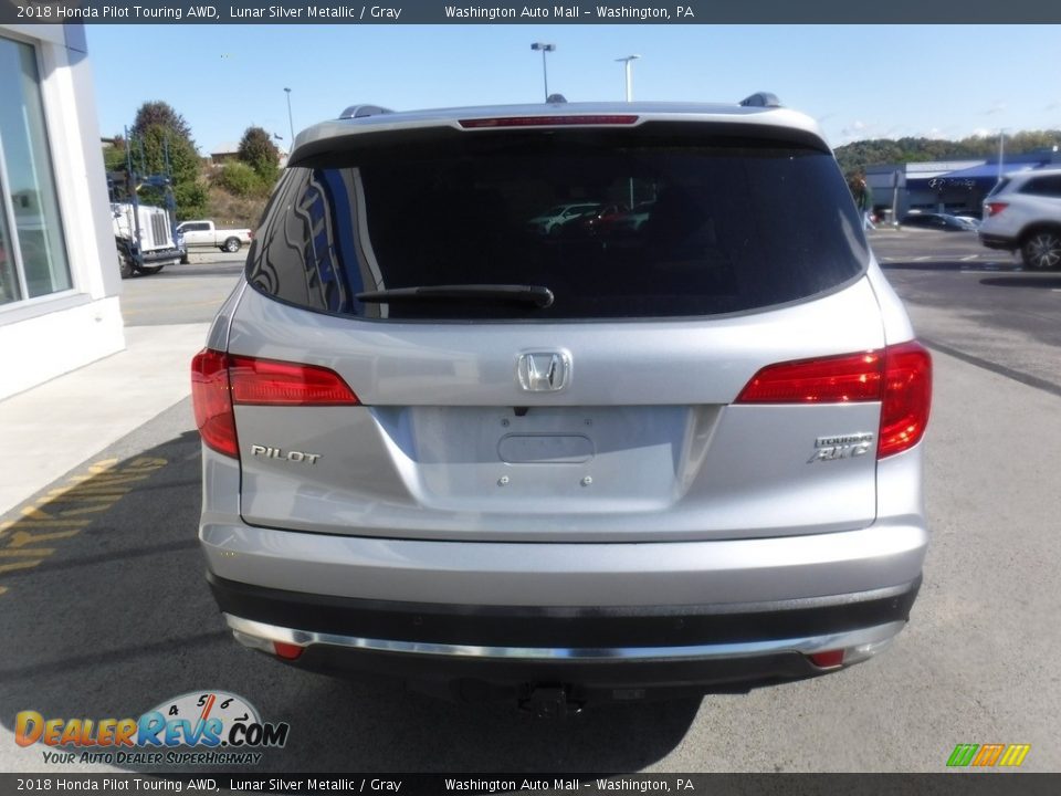 2018 Honda Pilot Touring AWD Lunar Silver Metallic / Gray Photo #9