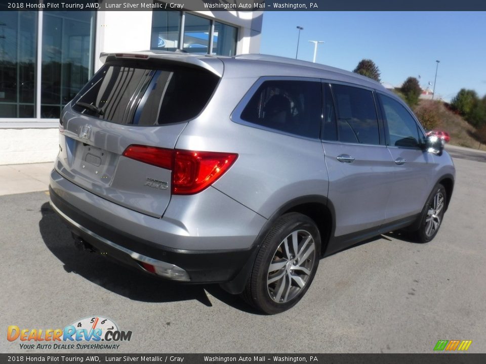 2018 Honda Pilot Touring AWD Lunar Silver Metallic / Gray Photo #12