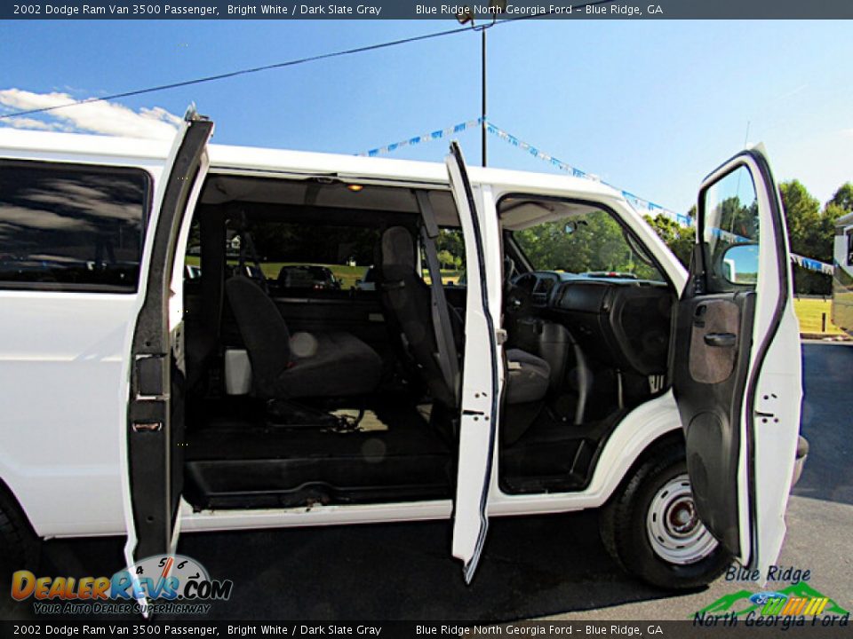 2002 Dodge Ram Van 3500 Passenger Bright White / Dark Slate Gray Photo #11