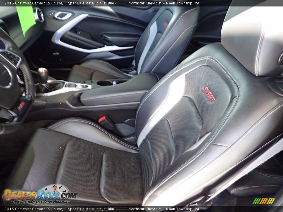 Front Seat of 2016 Chevrolet Camaro SS Coupe Photo #22