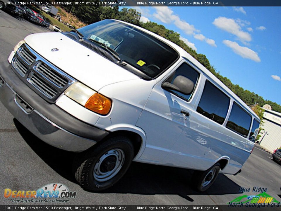 2002 Dodge Ram Van 3500 Passenger Bright White / Dark Slate Gray Photo #23