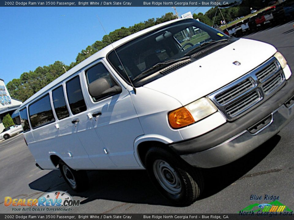 2002 Dodge Ram Van 3500 Passenger Bright White / Dark Slate Gray Photo #24
