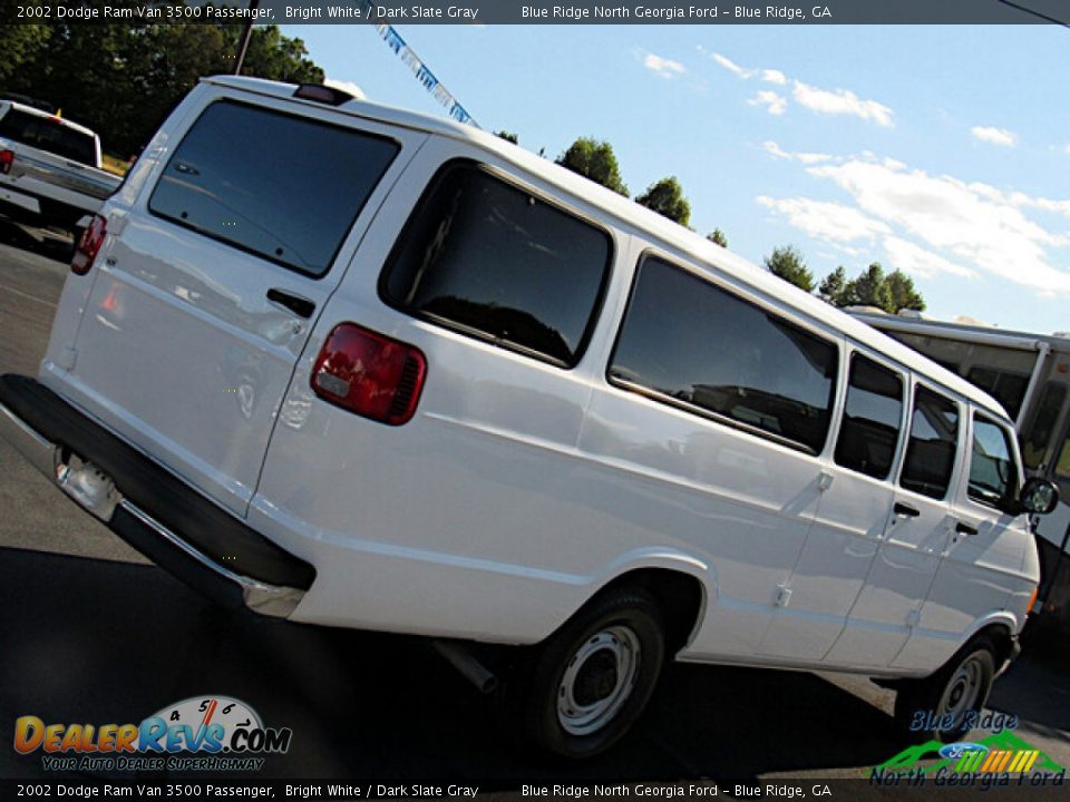 2002 Dodge Ram Van 3500 Passenger Bright White / Dark Slate Gray Photo #25