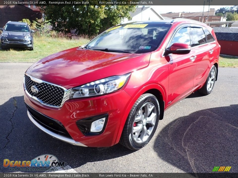 Front 3/4 View of 2016 Kia Sorento SX V6 AWD Photo #5