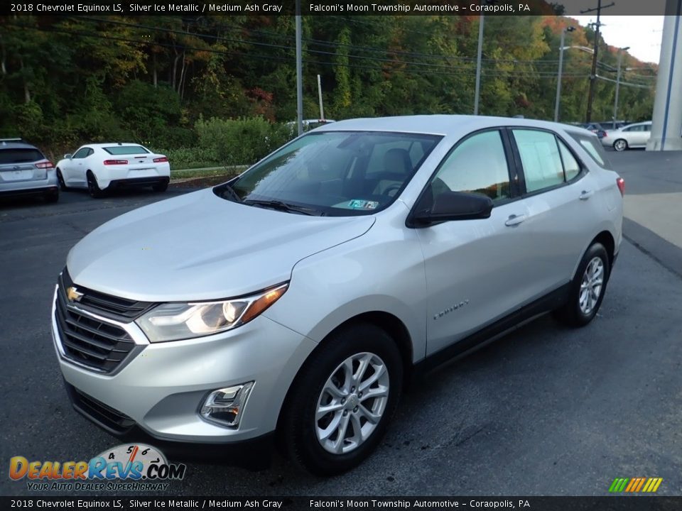 Front 3/4 View of 2018 Chevrolet Equinox LS Photo #7
