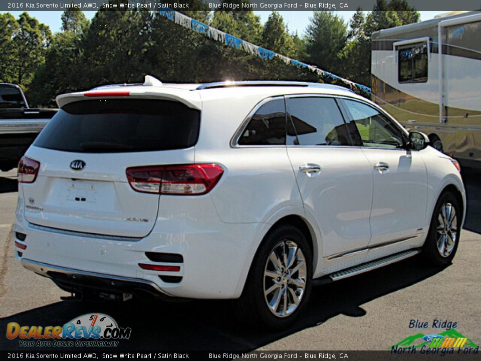 2016 Kia Sorento Limited AWD Snow White Pearl / Satin Black Photo #5