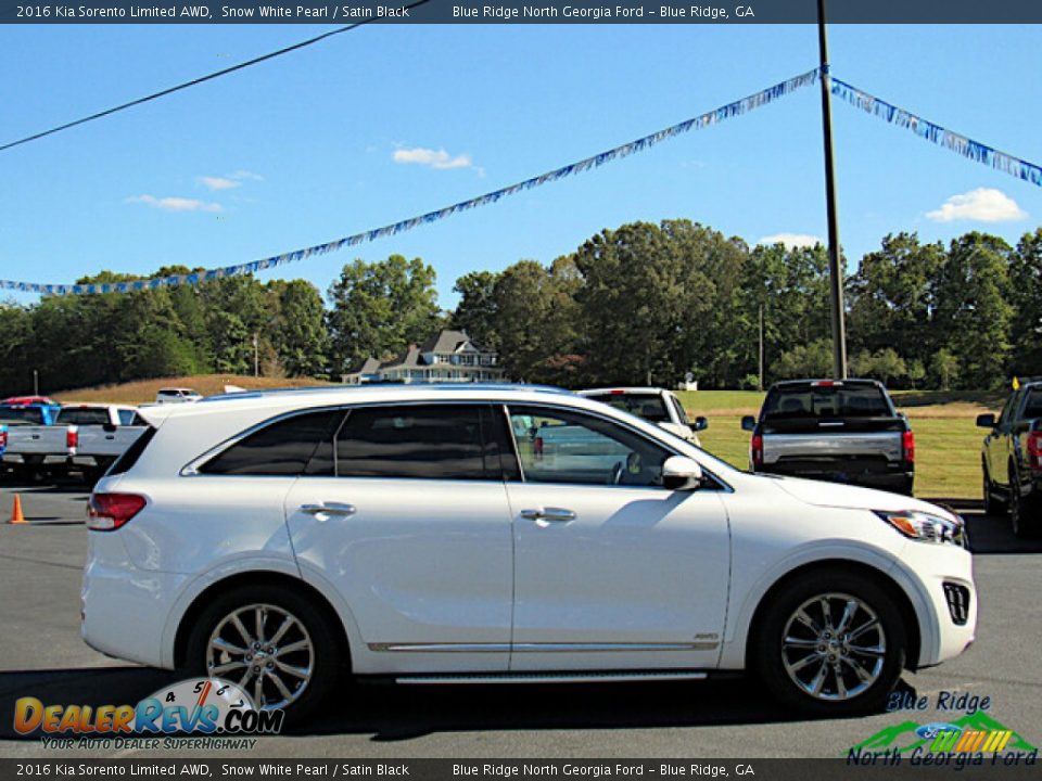 2016 Kia Sorento Limited AWD Snow White Pearl / Satin Black Photo #6