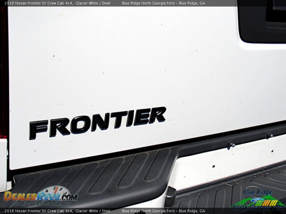 2018 Nissan Frontier SV Crew Cab 4x4 Glacier White / Steel Photo #30