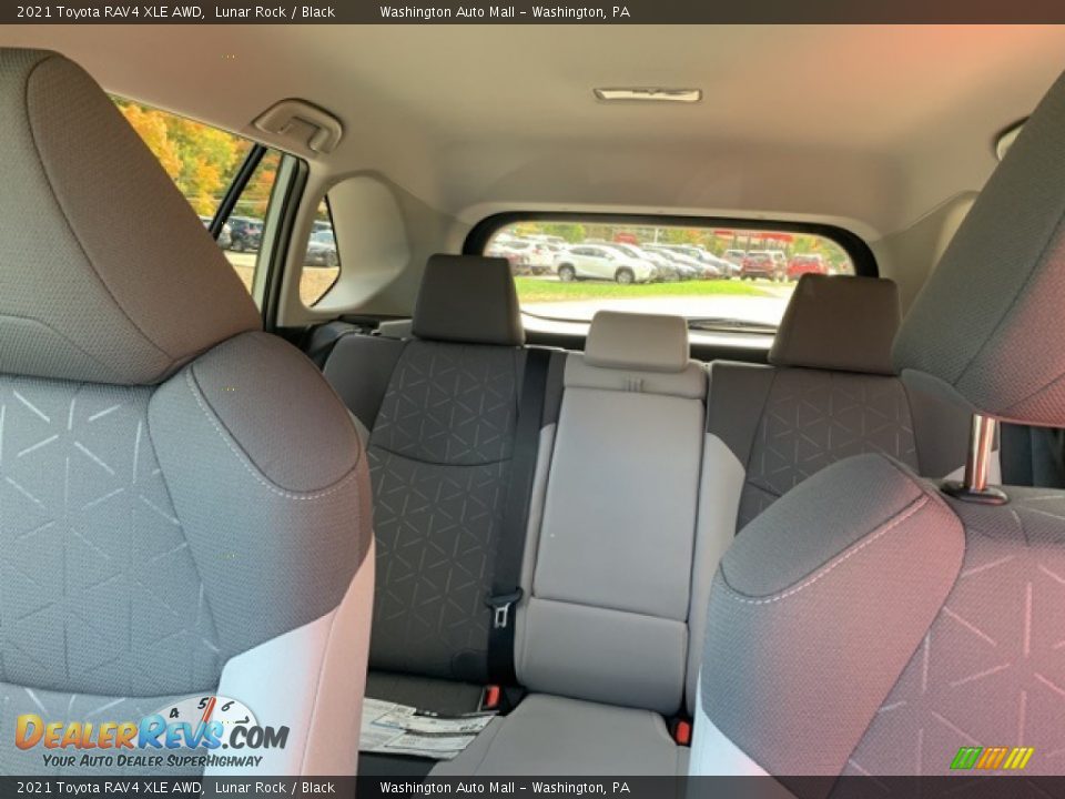 2021 Toyota RAV4 XLE AWD Lunar Rock / Black Photo #18