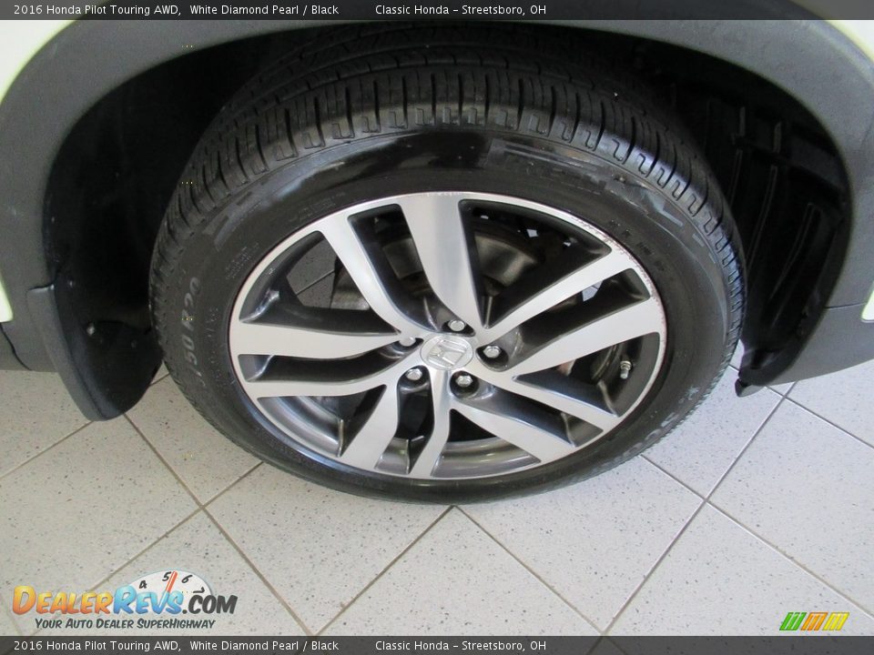 2016 Honda Pilot Touring AWD Wheel Photo #5