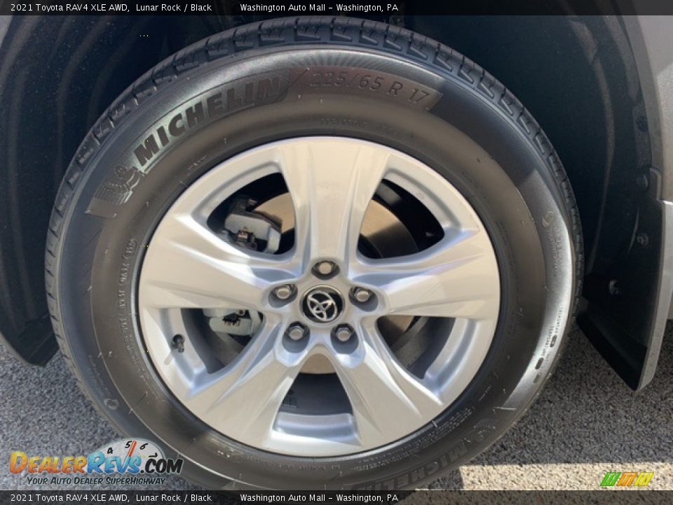 2021 Toyota RAV4 XLE AWD Lunar Rock / Black Photo #30